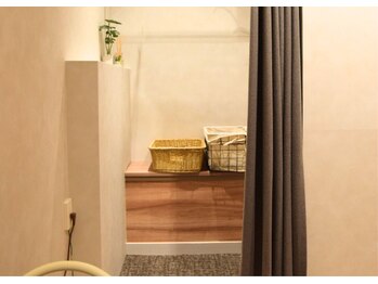 ゼロピラティス 武蔵関駅店(ZERO.PILATES)/更衣室もございます