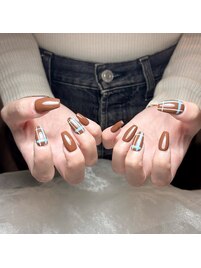 秋チェックネイル