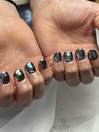 メンズデザイン　メタリック