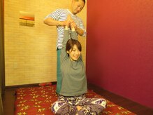 天恷/ストレッチで丁寧に伸ばします