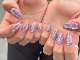 GIRAGIRA NAIL