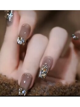 ロゼッティ(ROSETTY)/ストーンでゴージャスネイル☆
