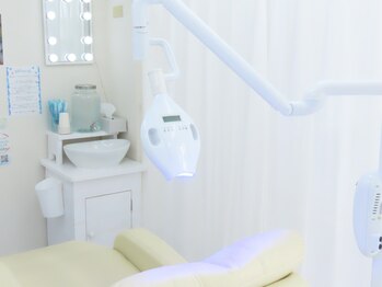 ホワイトニングショップ 静岡店の写真/高品質ジェルで圧倒的効果を実感◎ホワイトニングで自信の持てる白い歯に！