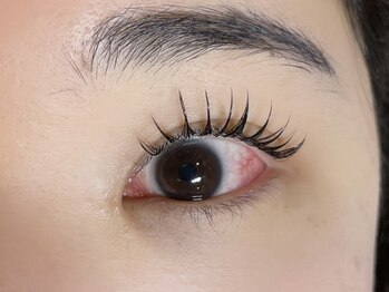 シュモレ ポルターレの写真/お悩みにしっかり寄り添い、理想を叶えます♪丁寧なカウンセリング×高技術で存在感抜群の目元に☆