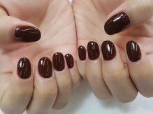 moqu.【モク】/ブラウンネイル