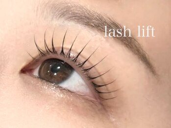 プラス サード(Plus 3rd)/まつげパーマ　四日市/マツパ