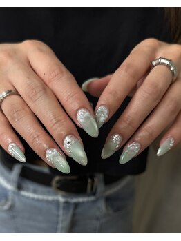 イビズ 新宿店(eviz)の写真/最新デザインが豊富！やりたいアートも思いのまま♪《ジェル120分やり放題(オフ,ジェルコート込)￥10400》