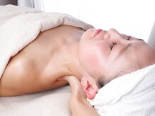 ビューティーアンドヘルスエラ 日本橋(Beauty&Health ELLA)/筋膜リリースヘッドスパ