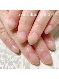 シンプル！グラデーションネイル