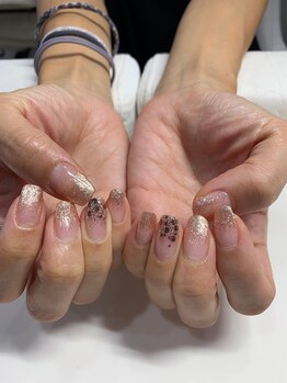 ネイルサロンワイスリー (y3)/キラキラ！