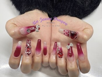 アン ジョーヌドラゴ/【ロングネイル】赤ネイル