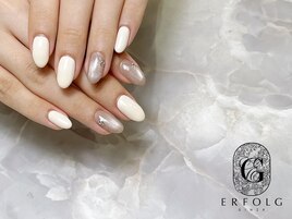 ぷるマグ☆ホワイトネイル