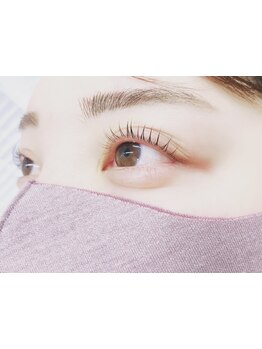 ナチュラル上品な目元にしたい