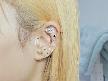 マグ(MAGU)/耳つぼジュエリー(付け放題)