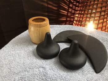 サザンクロス/遠赤効果の高い熱樽とバザルト