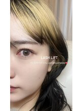 ウイ(u`iii)/まつげパーマ