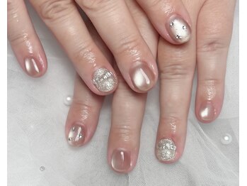 コンサート(Concert)/ショートでも上品な冬ネイル