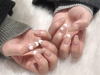 ネイルサロン アビー 新宿東口店(abbie)/フレンチ×バラ