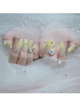 ブリー(Brille)/高貴ネイル