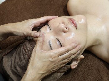 ティルナノーグイリニ(Tir Na Nog-EIRINI)/アロマフェイシャル