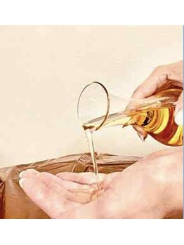 サロン ド モンシャーム(salon de Moncharme)/ポールシェリー