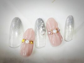 クリアフリルネイル