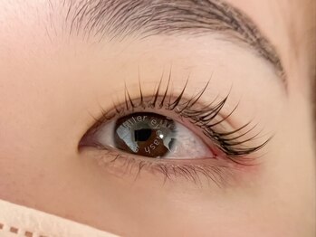 サンティエ(scintiller)の写真/【低価格×高技術】LEDマツエクで持続力UP♪自まつ毛に負担をかけずにモチの良さを実現！