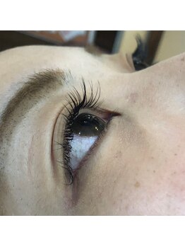 フリルアイビューティ 豊中店(Frill Eye Beauty)/