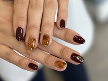 アース コアフュールボーテ 熊谷店(EARTH coiffure beaute)/べっこうネイル　7500円