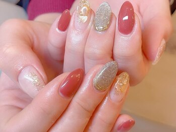 オヒメ(OHIME)の写真/高技術×丁寧ケアでモチの良さ◎大人女子のための上品な指先へ♪お色味調合もOK！初めての方にもオススメ☆