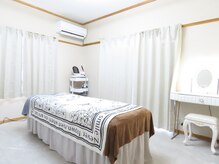 白を基調とした清潔な店内♪