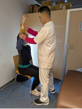 シナプス整体院 北さん/肩への施術