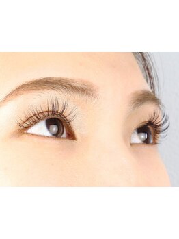 ボリュームのある目元にしたい