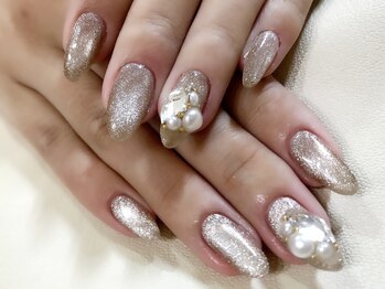 ラビング(Loving)/ビジューネイル