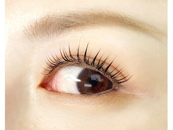 アイズ 鴻巣店(I's)/束感まつげパーマ