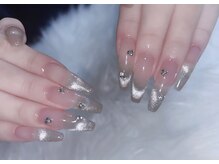 アール(R)/マグネットネイル