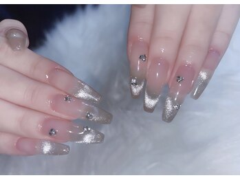 アール(R)/マグネットネイル