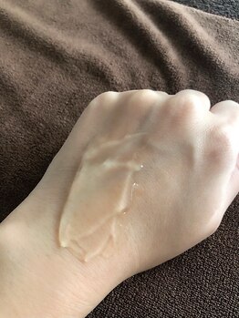 ネイキッドベージュ 麻布十番店(Naked Beige)/ヒアルロン酸配合脱毛ジェル使用