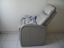 MyLA eye&eyebrowの雰囲気(こだわりのソファで、心地よくくつろげます)