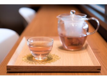 カソレ(KASORE)/施術後のハーブティー