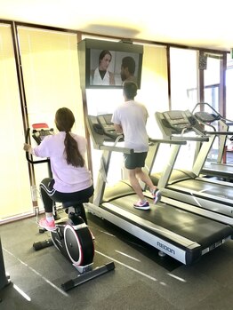 加圧スタジオ トップラン/グループでトレーニングもOK