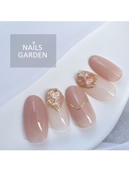 ネイルズガーデン(NAILS GARDEN)/キラキラニュアンスネイル