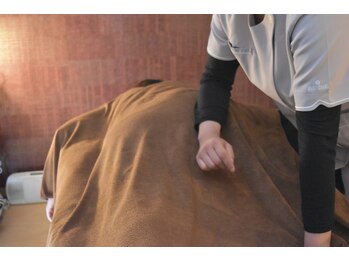 シェノンモコ(CHAiNON moko)/腰のだるさ、痛みスッキリ!