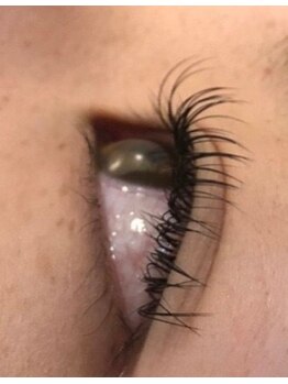 フリルアイビューティ 豊中店(Frill Eye Beauty)/