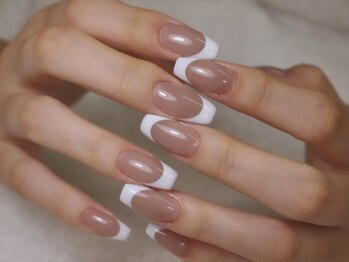 ソアネイル(SOAR NAIL)/王道・白フレンチ