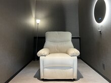 個室x電動リクライニングチェアでゆったりリラックス!