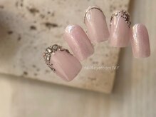 アイヴィー(IVY)/ビジュー/手描き/ピンク