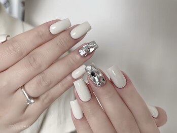 サロン ド ミニュイ(Salon de Minuit)/秋冬ネイル エレガントデザイン