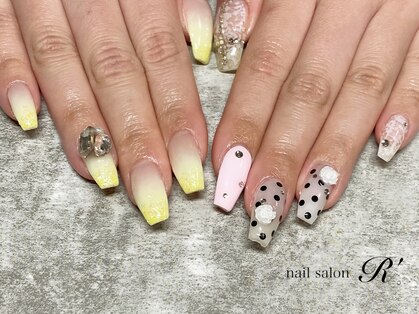 アール(R')の写真