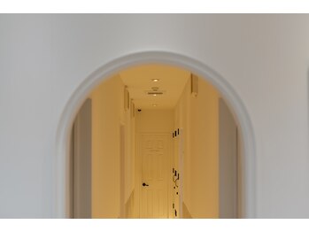 ポーラ ルミアスボーテ 三郷中央西口店(POLA Lumias Beaute)/エステルームへ